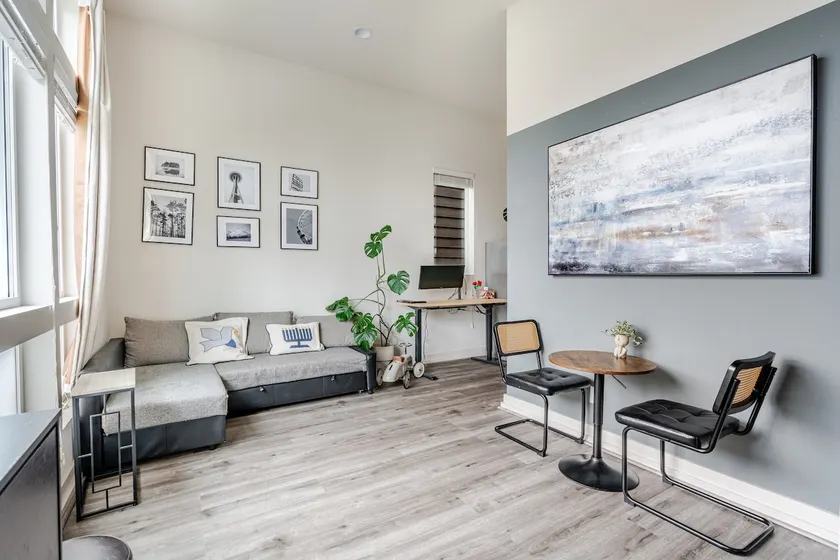 Modern Suite｜Ballard/Seattle - Image 1