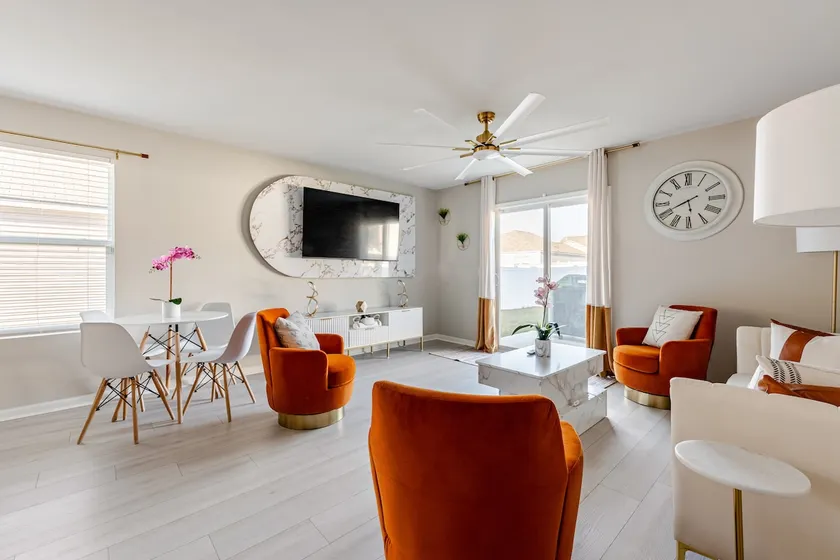 Madisyn’s Manor | Luxe Style + Amenities - Image 1