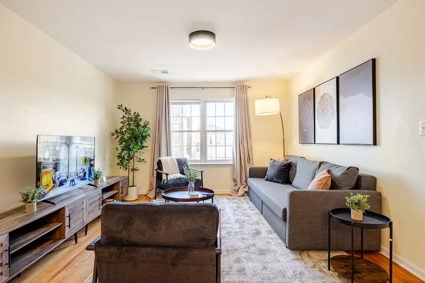 3BR Stay for Crews & Families - Image 1