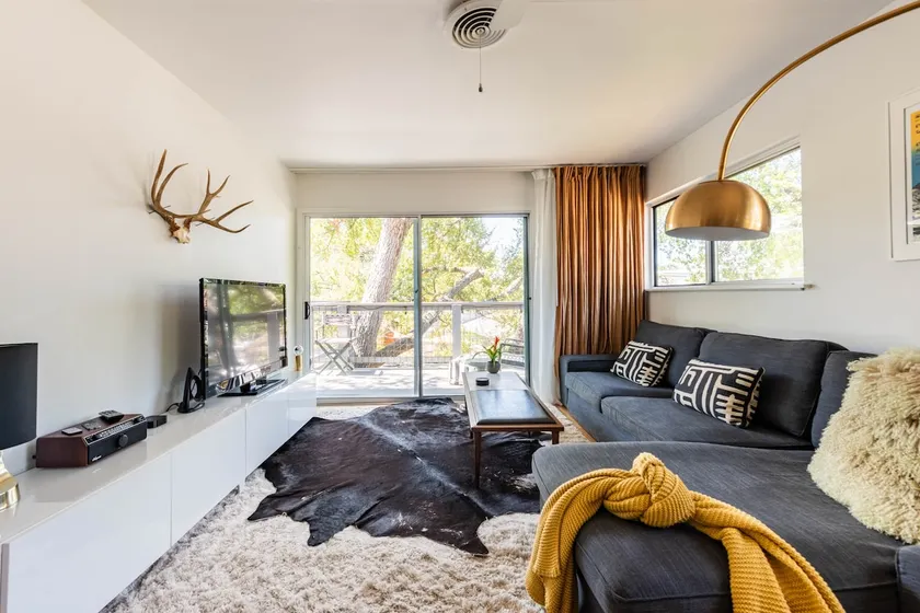 Mid-Century Mod Treehouse near Zilker Park - Image 1