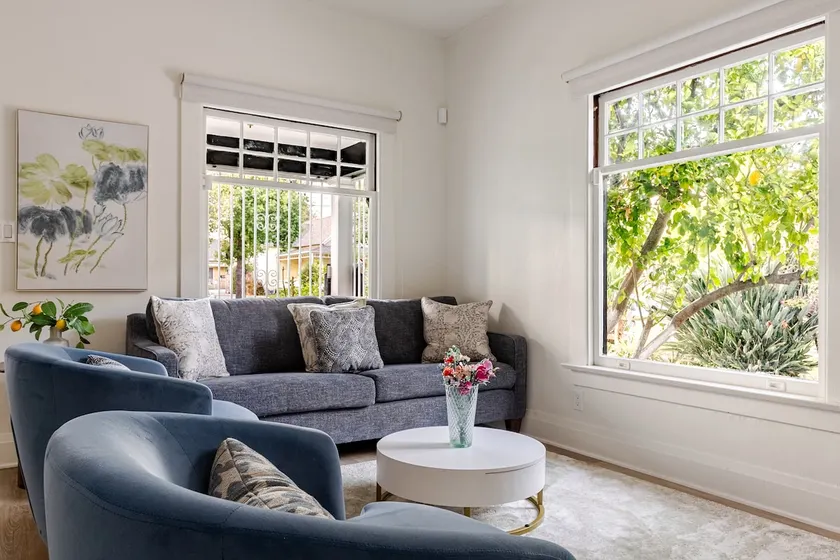 Cozy single-family house in the heart of Pasadena - Image 1