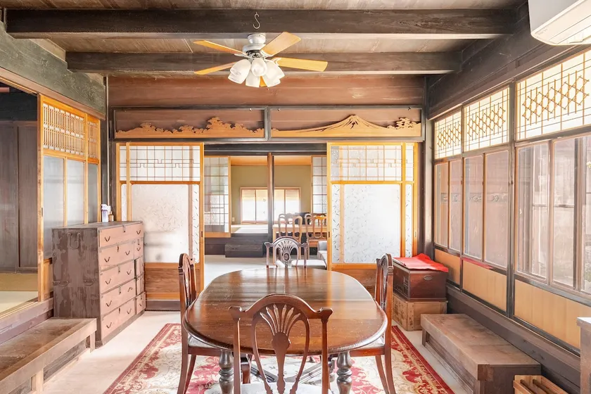 Accommodation for up to 7 people in a retro old house with a 200-year history (pets allowed) - Image 1
