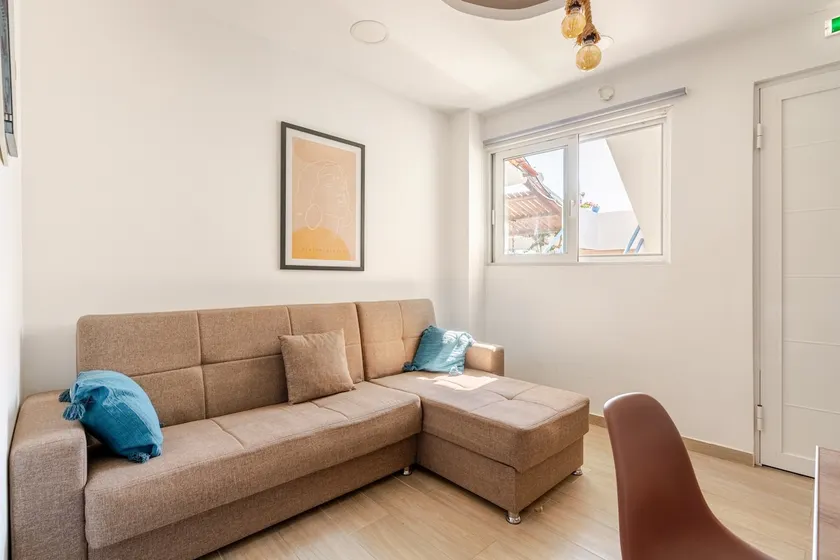 Gondola Apartment - Image 1