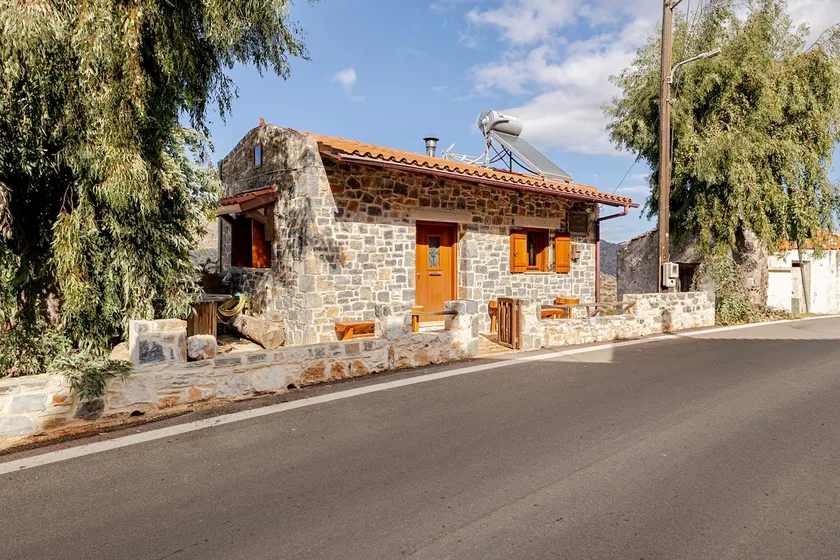 Traditional Cretan House 'The Paraga of Odysseus' - Image 1