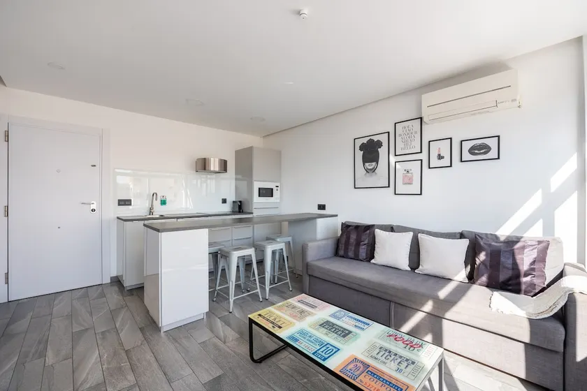 The Black&White Apartment - Image 1