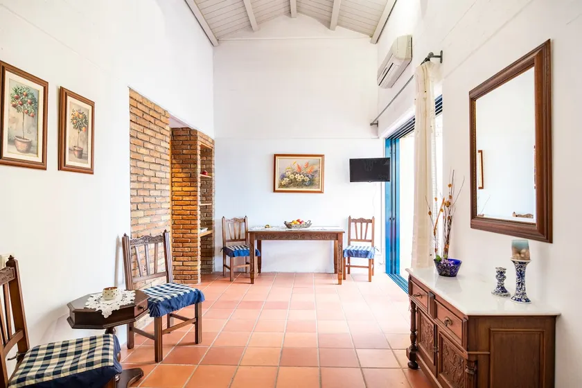 The Sun and the Sea Maisonette at Barbati - Image 1