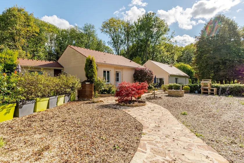 Maison au bout du chemin - Image 1