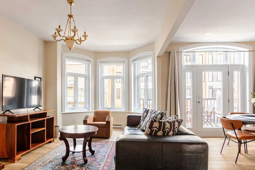 Wonderful apartment in the Arts District! - Image 1