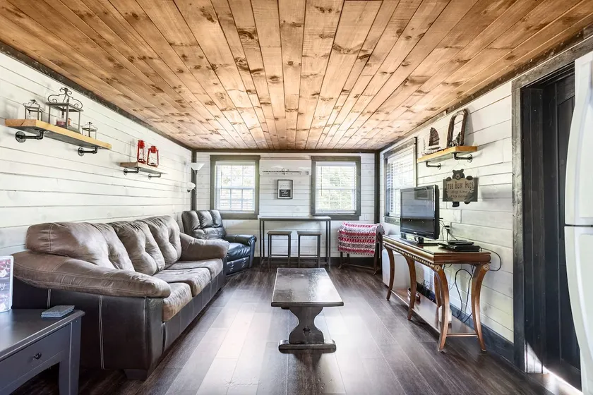 Enjoy a “staycation” at Creek Side Cabin in the Mountains! - Image 1