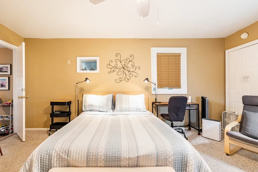 A SUITE RETREAT with a Garden View in the City - Image 1