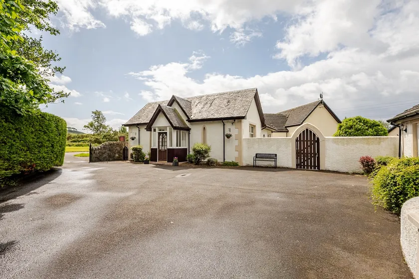 West Kilbride Country Cottage - Image 1