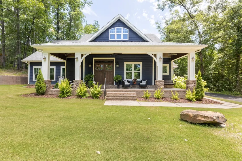 Just minutes from River Run Park and UA! - Image 1