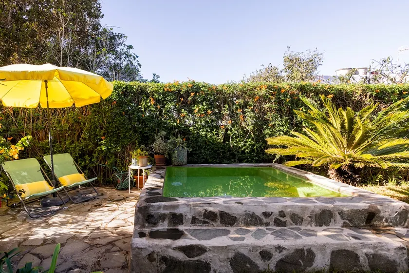 Stunning Inside & Out, Penthouse with Terrace and Tiny Pool - Image 1