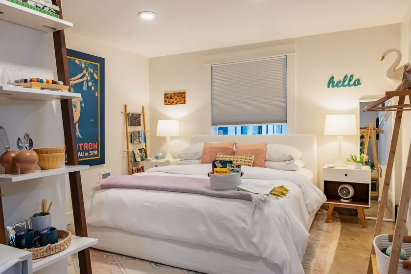 Charming Southeast Portland Private Studio - Image 1