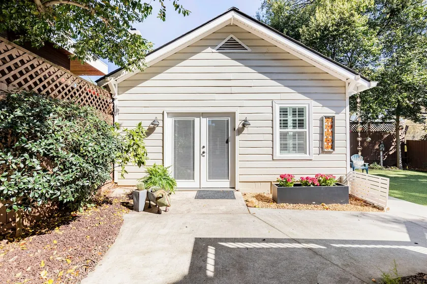Prime Midtown Location - 4 Blocks from Piedmont Pk - Image 1