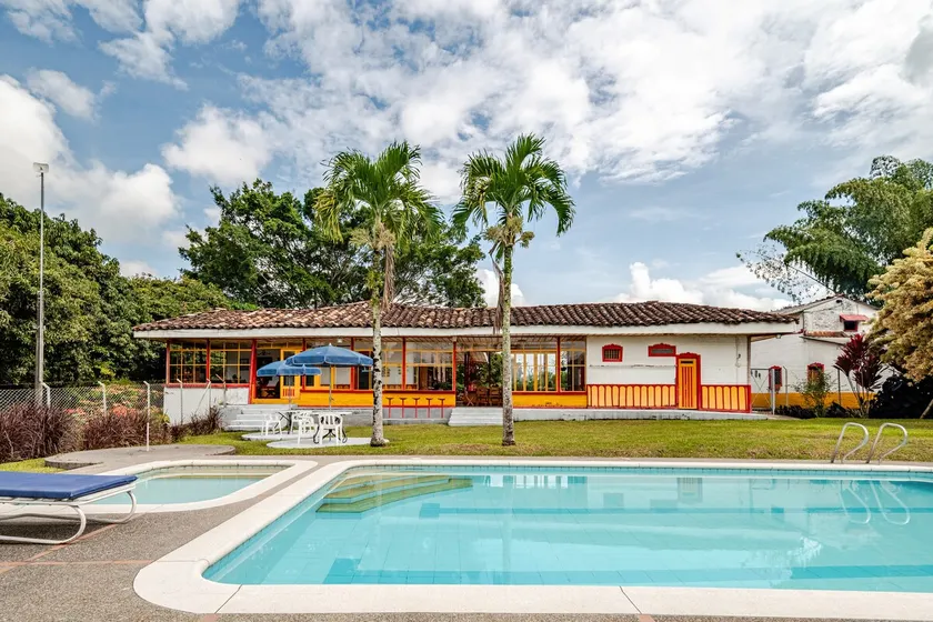 Coffee Estate with Pool | 5 rooms - Image 1