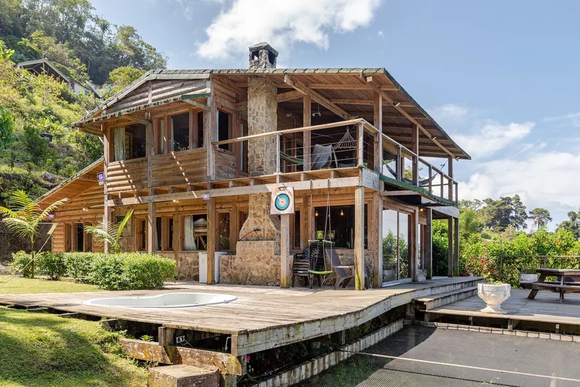 Sierra Paraíso. Beautiful cabin in Stone and Wood - Image 1