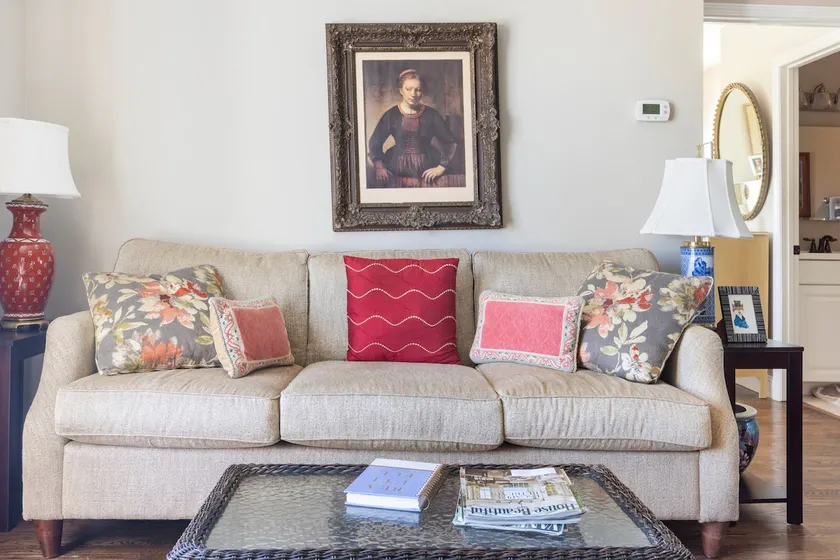 Horse Haven - 1 Bedroom Loft 8 Miles to TIEC - Image 1