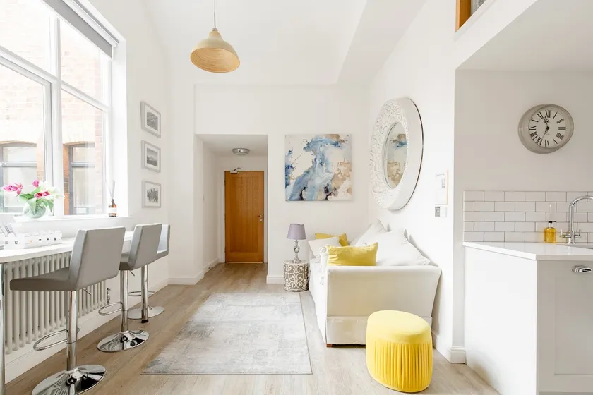 Boutique Courtyard Apt @ La Chapelle Chester - Centre-ville - Image 1
