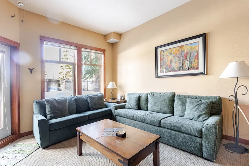 Ensamhet, fantastisk ski in ski out, 1bdrm + den, Eagle Springs E. # 103 - Image 1