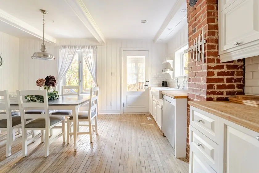 Maison de Campagne 30 minutes from Montreal - Image 1