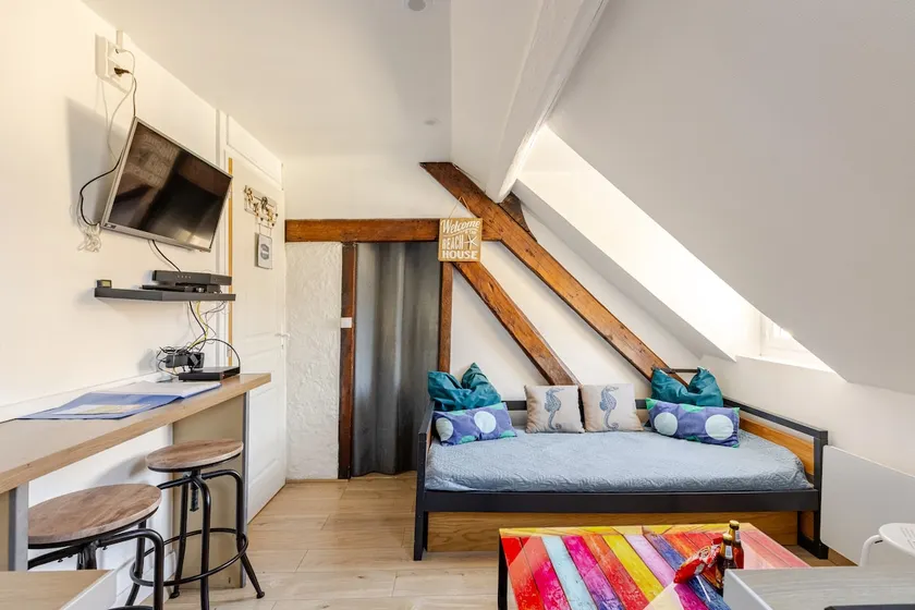 Appartement situé dans le centre ville de AULT - Image 1