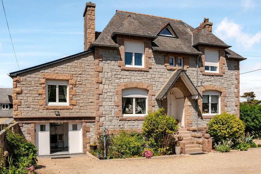 Cottage close to the port and beaches. Rated 3* - Image 1