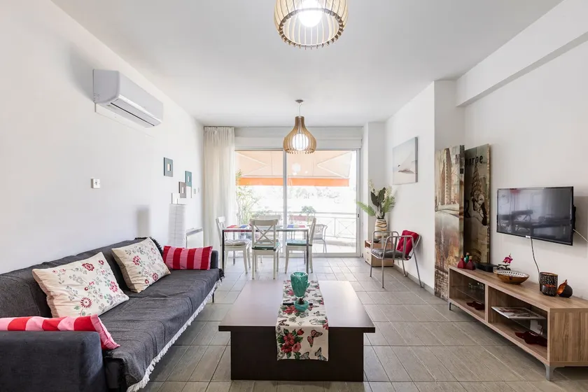 Bianco E U Apartment - Image 1