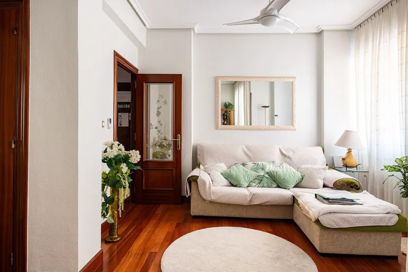 Downtown apartment, free parking, wifi, EBI00877 - Image 1