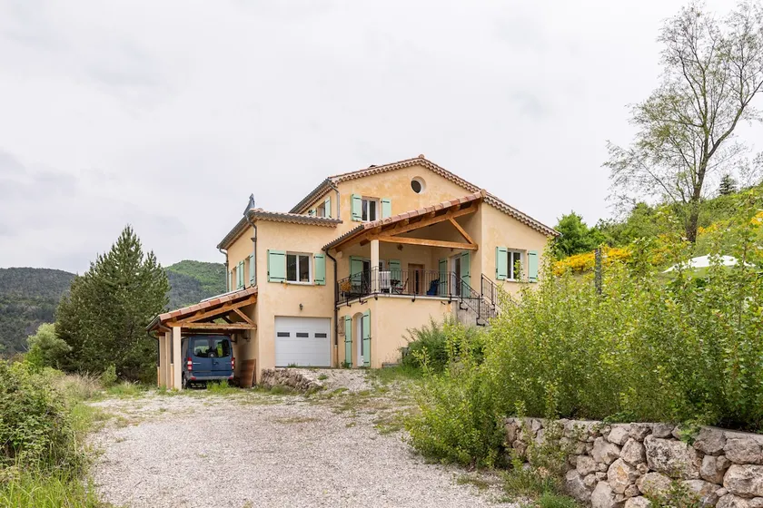 Vue du Paradis. Quiet apartment in the countryside in Orpierre - Image 1