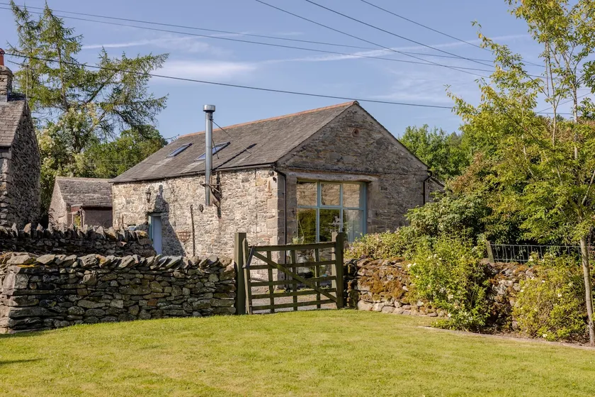 Rosie's Barn, Romantic, Pet Friendly, Ullswater - Image 1