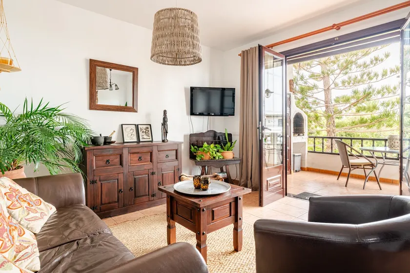 Hidden gem in Colonial style, 100m from the ocean and main avenida - Image 1
