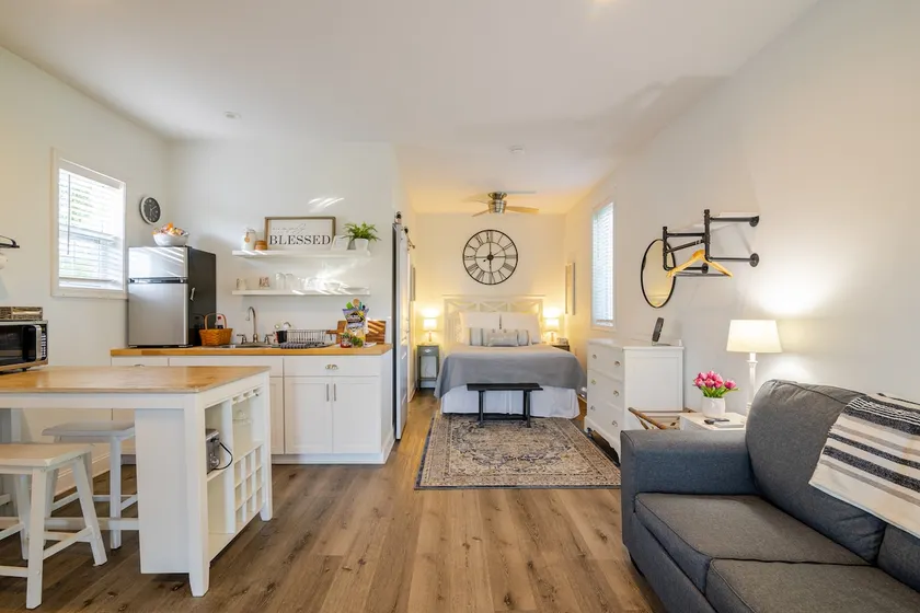 Private Cottage at Starry Hill Farm - Image 1