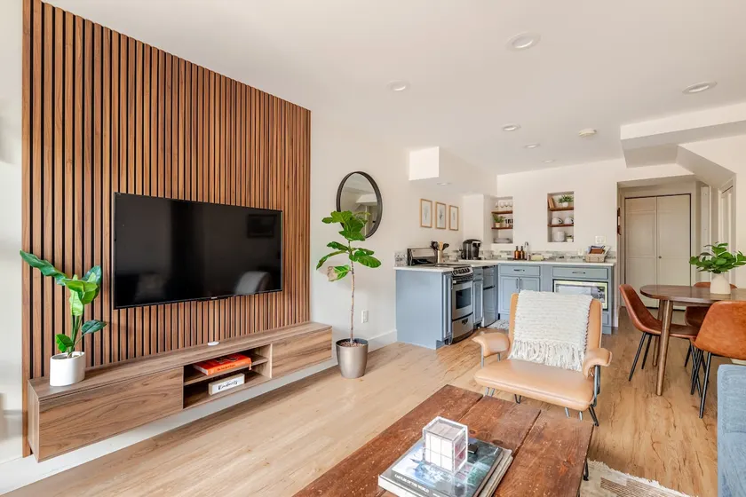Walk downtown Golden | Modern 1 bdrm | Patio - Image 1