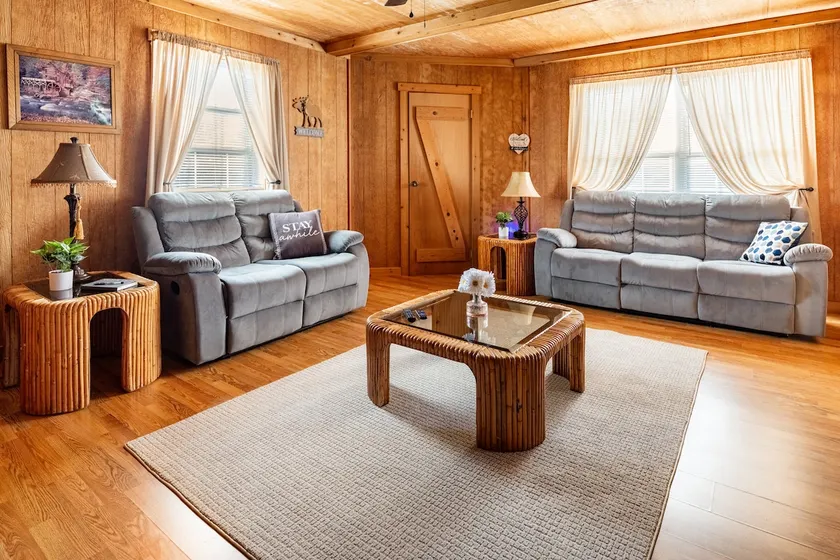 Charming Cottage/ Pet Friendly Close to Miami U. - Image 1