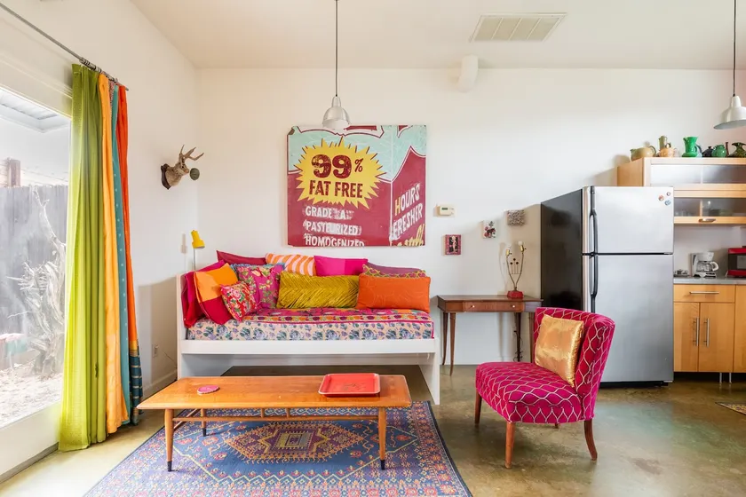Best Little Guesthouse in Austin - Image 1