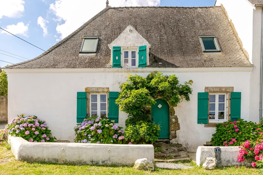 Unique view! Fisherman's house, Port de Penerf - Image 1