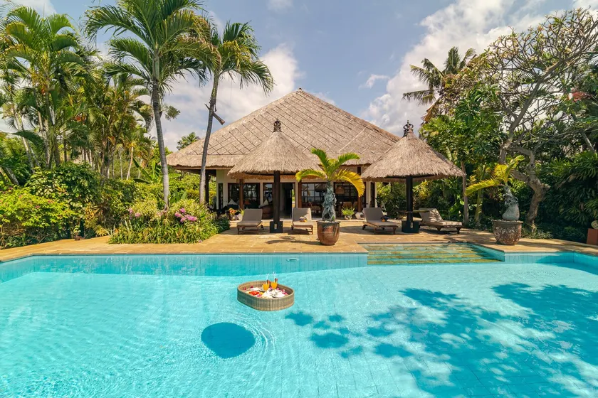 Villa Bidadari - Bali Sea Villas Beachfront and private pool - Image 1