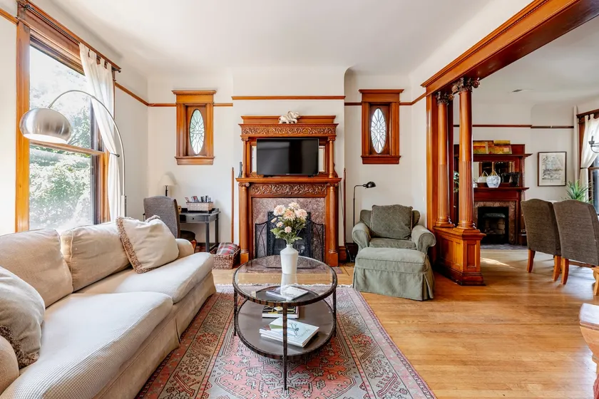 Historic oasis in the middle of everything. - Image 1