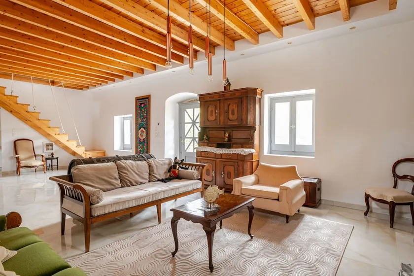 traditional villa with open views close to Pylos - Image 1