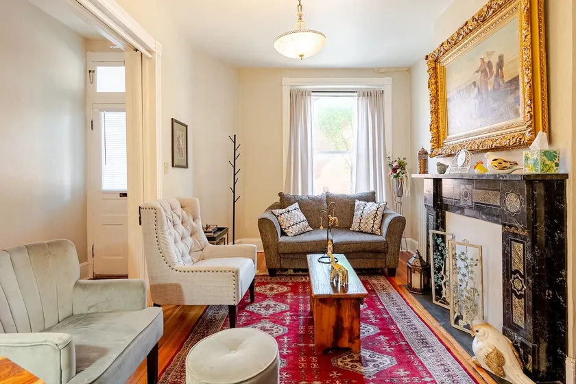 Victorian Home On Carroll Creek by Uptown Events! - Image 1