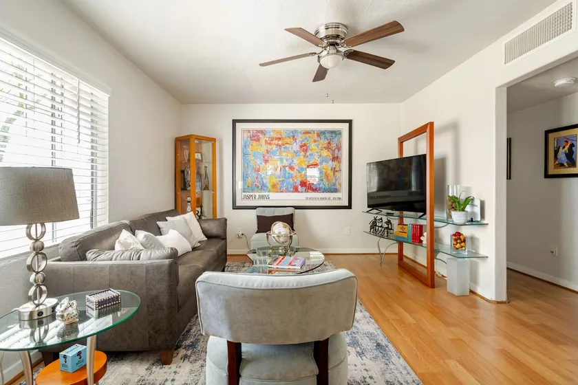 Midtown Oasis-Great Outdoor Space & Location! - Image 1
