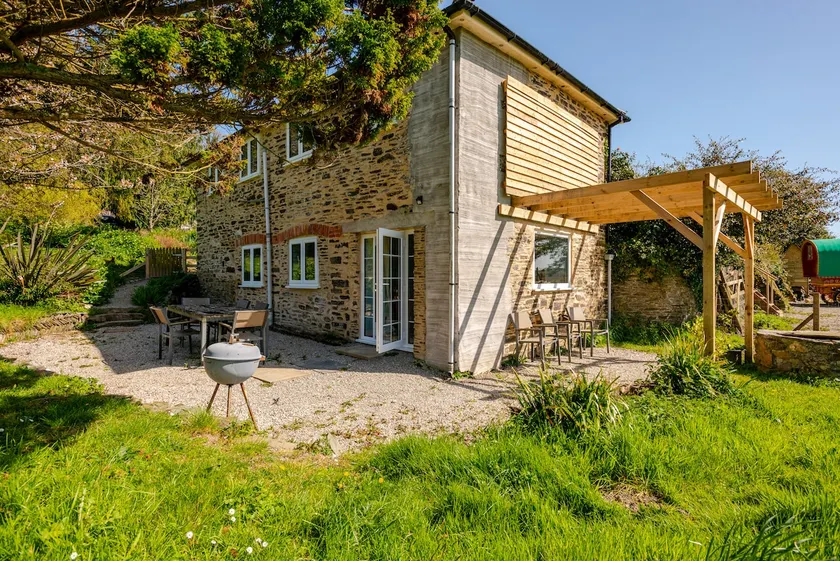 Driftwood Cottage - Image 1
