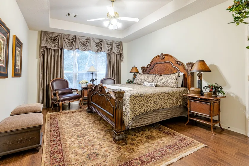 Luxury Woodlands home minutes from Houston! - Image 1