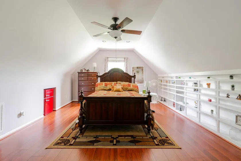 Peaceful & Quiet – Private Two-Level Getaway - Image 1
