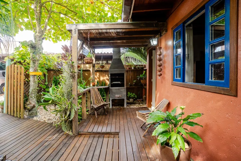 Colorful Cabin Villa Facioni Between Beaches - Image 1