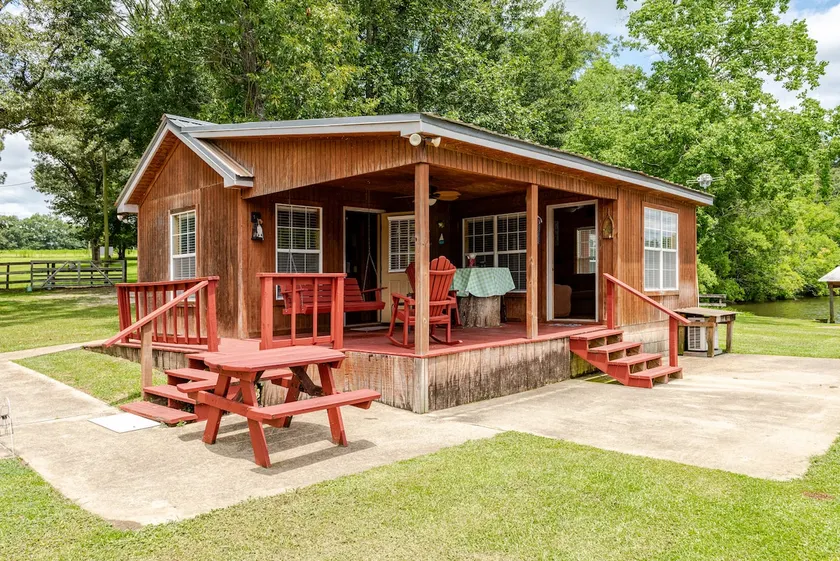 Boothe Pond Cabin on East Fork Creek - Image 1