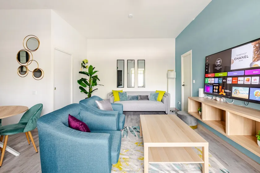 Renovated Central Duplex - Image 1