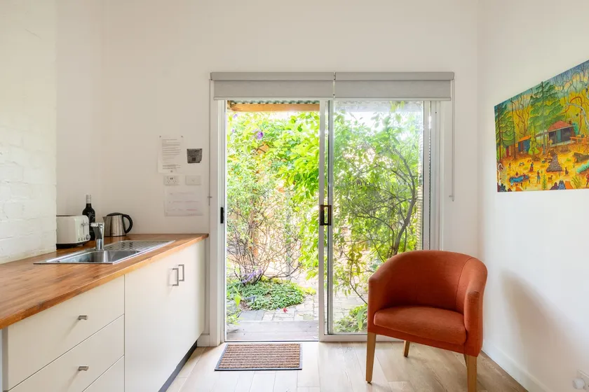 The Garden Apartment - Image 1