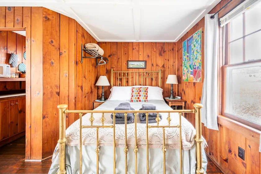 Historic Cozy Cabin Six - Image 1
